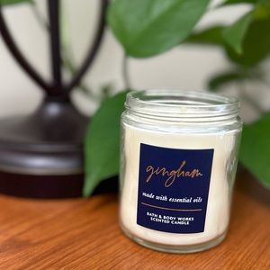 New Bath and Body Works “Gingham” single wick candle.